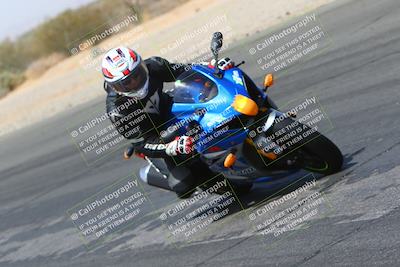 media/Mar-28-2022-Superbike Trackdays (Mon) [[b8603d0f67]]/Open Track Time/Turn 3 Inside/